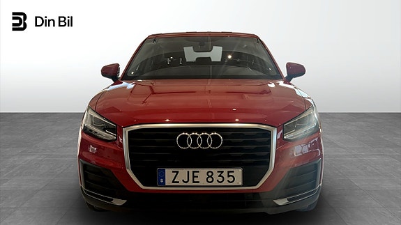 Audi Q2 4 of 17