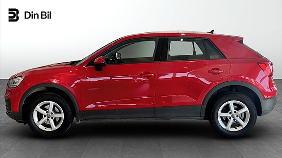Audi Q2 2 of 17