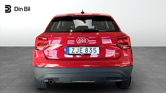 Audi Q2 5 of 17
