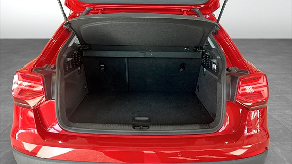 Audi Q2 13 of 17