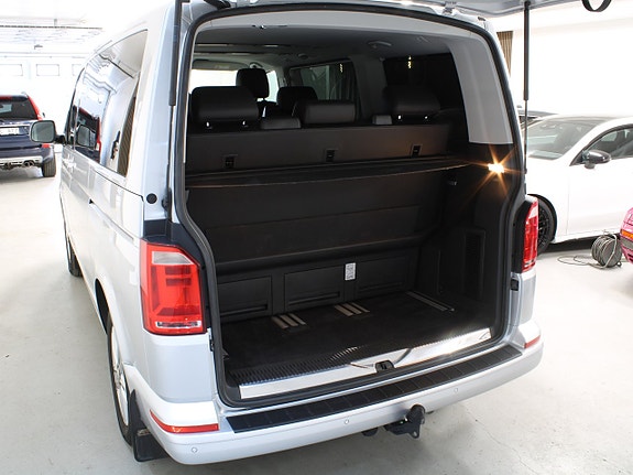 Volkswagen Multivan 6 of 14
