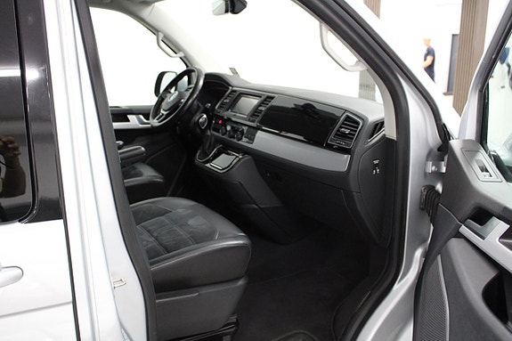 Volkswagen Multivan 10 of 14