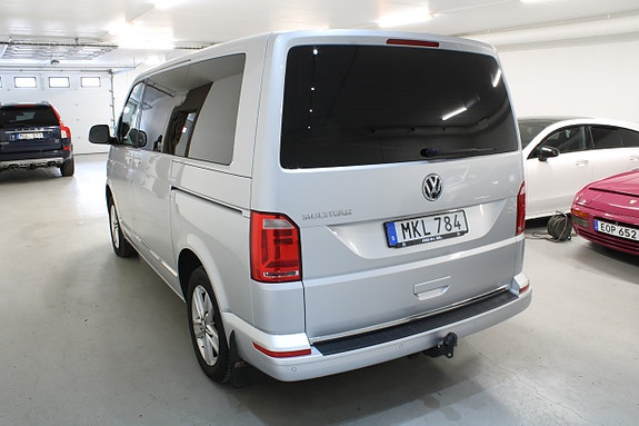 Volkswagen Multivan 3 of 14