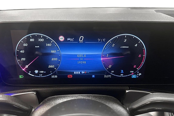 Mercedes-Benz GLB220 d 6 of 21