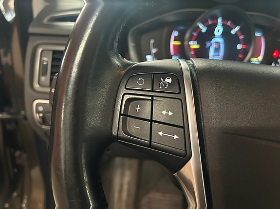 Volvo XC70 20 of 28