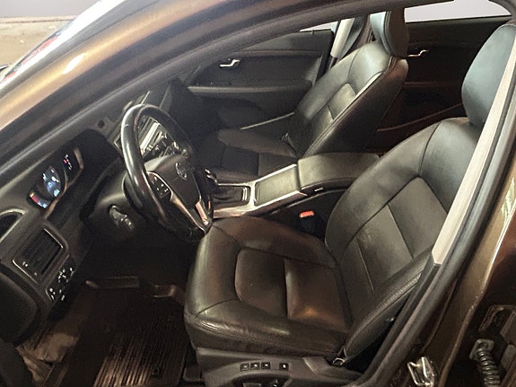 Volvo XC70 9 of 28