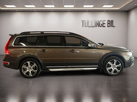 Volvo XC70 6 of 28