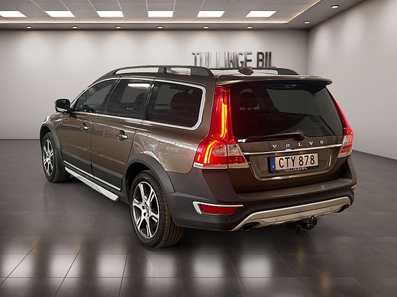 Volvo XC70 3 of 28