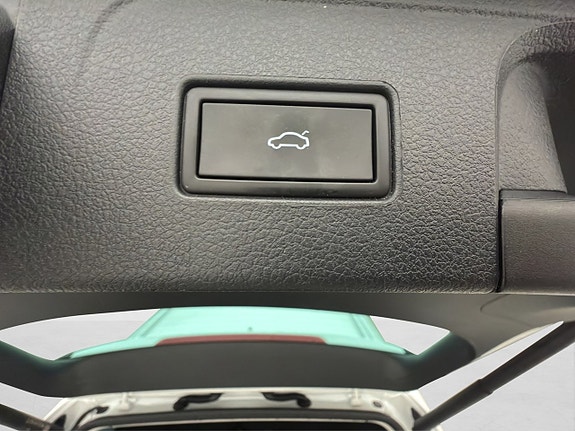 Volkswagen Passat 12 of 30