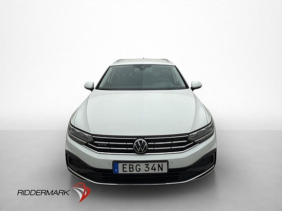 Volkswagen Passat 2 of 30