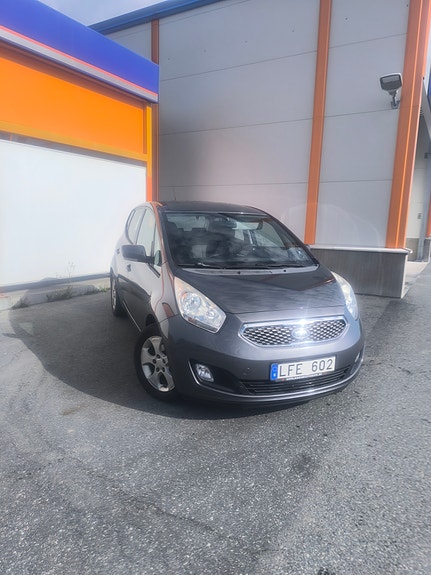 Kia Venga 3 of 10