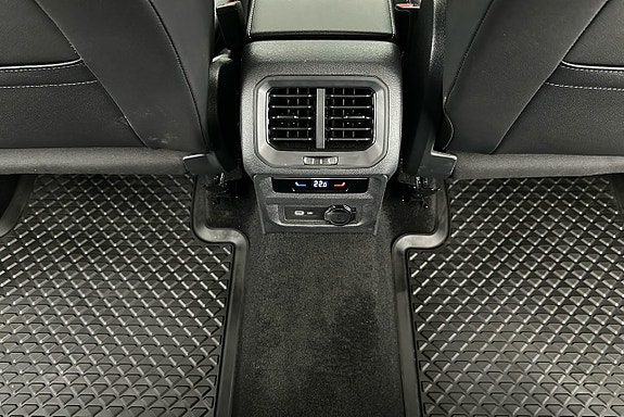 Volkswagen Tiguan Allspace 20 of 30
