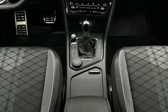 Volkswagen Tiguan Allspace 9 of 30