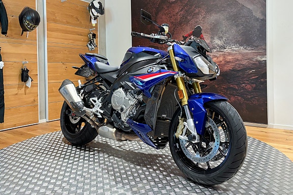 BMW S 1000 R |Akrapovic|Sport package|Dynamic|Endast 681 mil|SE SPEC 3 of 16