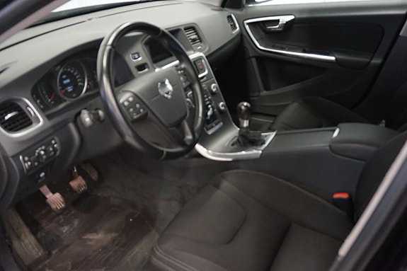 Volvo V60 9 of 18