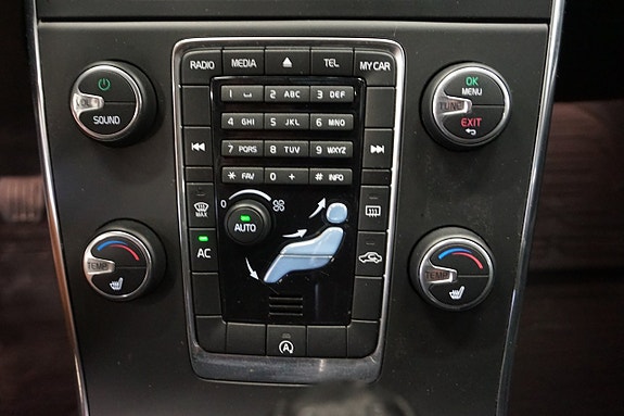 Volvo V60 16 of 18
