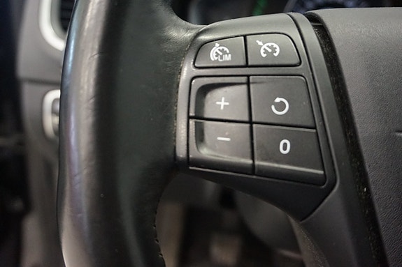 Volvo V60 12 of 18