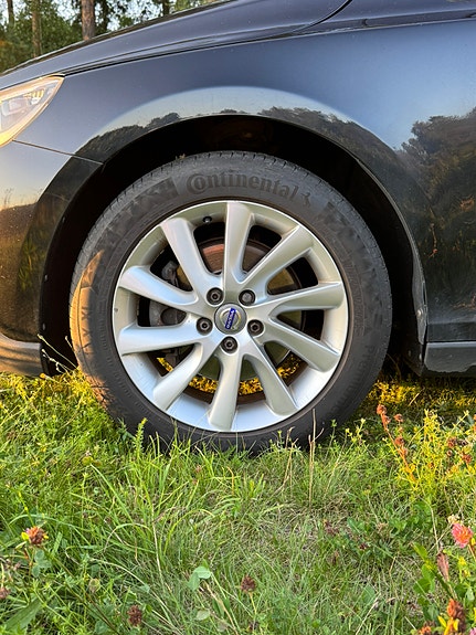 Volvo V40 Cross Country 12 of 18
