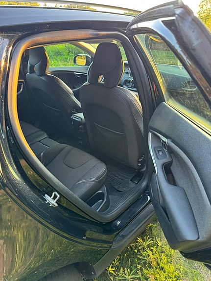 Volvo V40 Cross Country 16 of 18