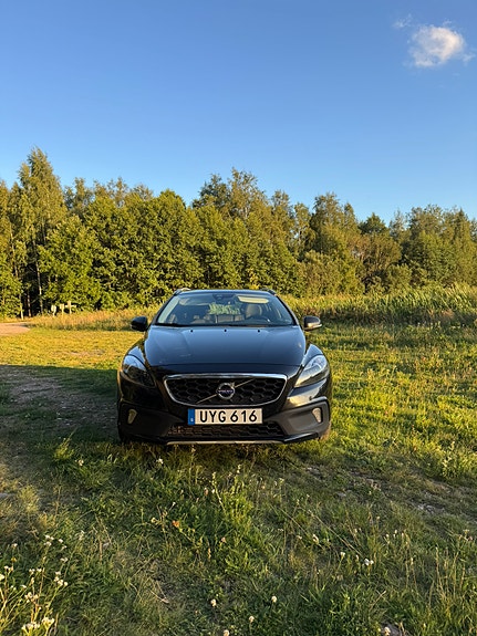 Volvo V40 Cross Country 3 of 18