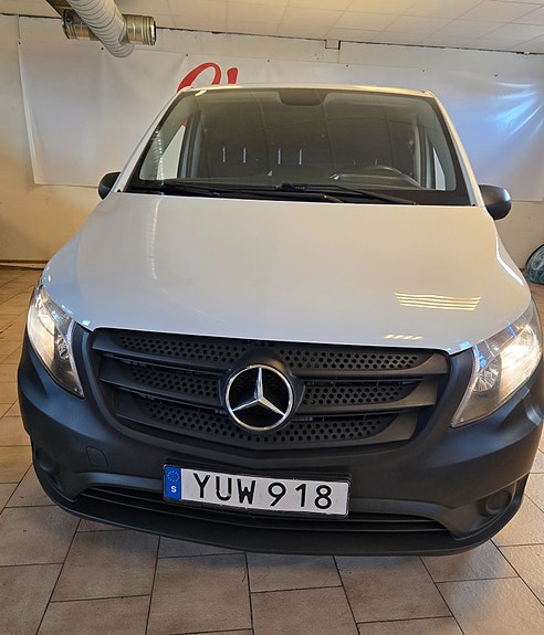 Mercedes-Benz Vito 114 2 of 11