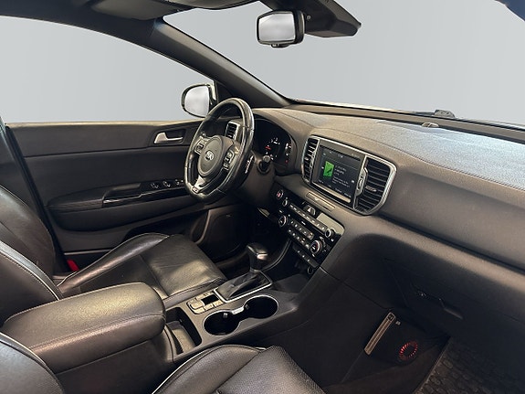 Kia Sportage 10 of 16