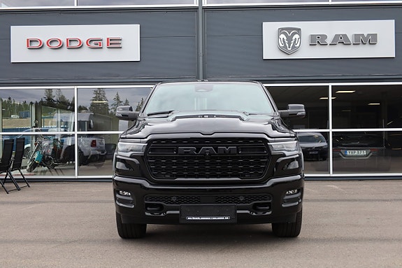 Dodge RAM 1500 2 of 29