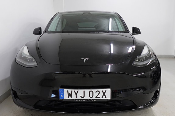 Tesla Model Y 2 of 19