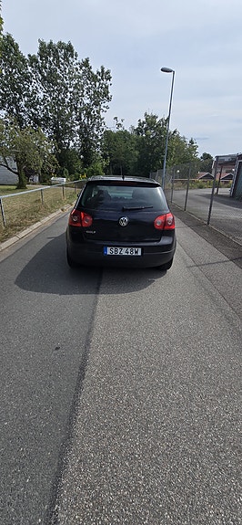 Volkswagen Golf V 4 of 5
