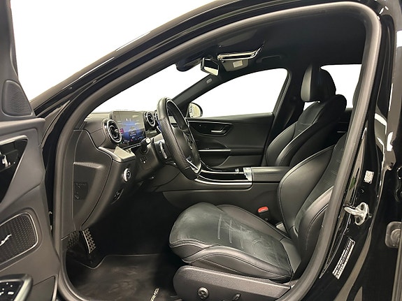 Mercedes-Benz C200 9 of 16