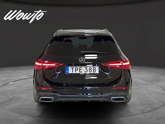 Mercedes-Benz C200 7 of 16