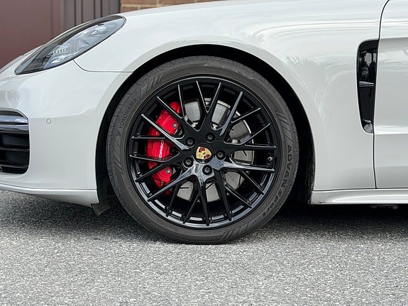 Porsche Panamera GTS 6 of 27