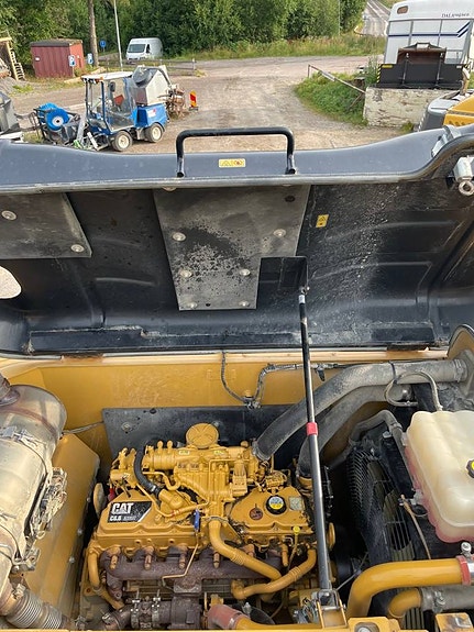 CAT 320E LLR 9 of 12