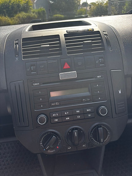 Volkswagen Polo 5 of 7