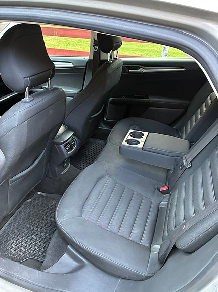 Ford Mondeo 4 of 6
