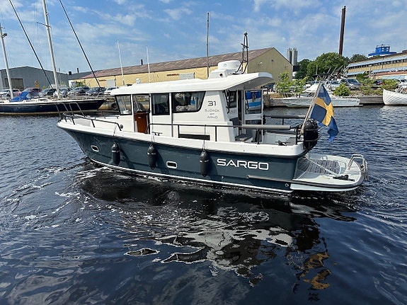 Sargo 31 Explorer, 2x D4-300 -19 full utr. 2 of 12