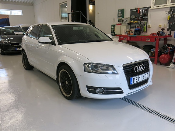 Audi A3 4 of 22