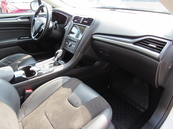 Ford Mondeo 9 of 14