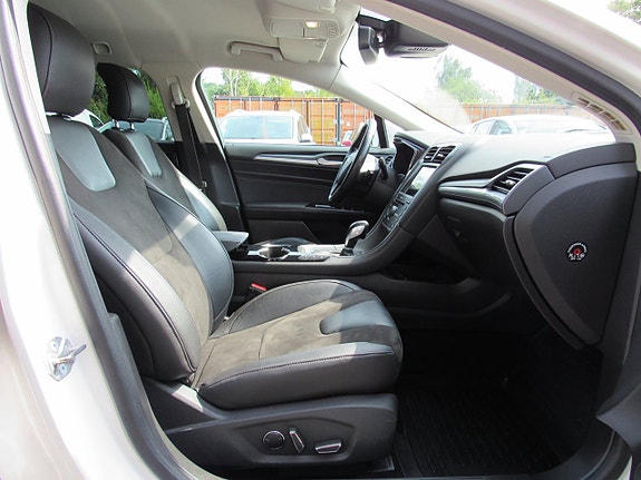 Ford Mondeo 10 of 14
