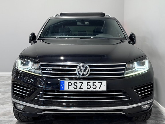 Volkswagen Touareg 3 of 30