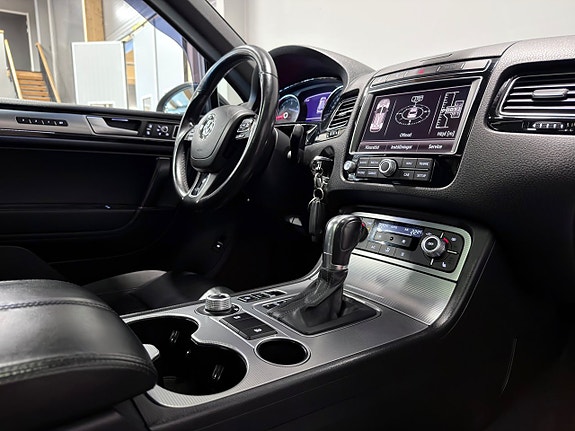 Volkswagen Touareg 25 of 30