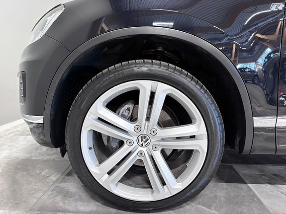 Volkswagen Touareg 12 of 30