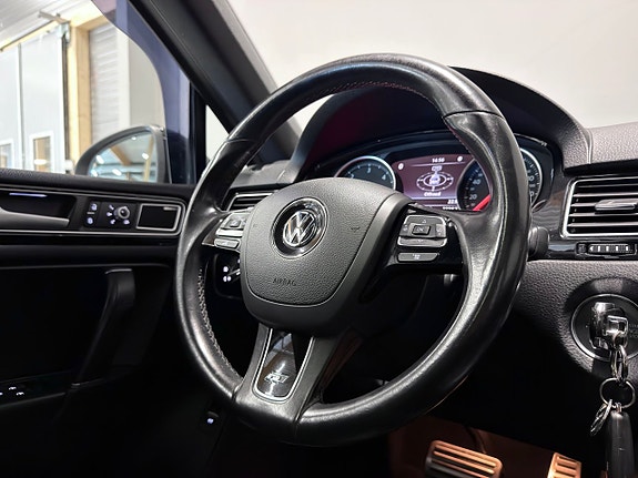 Volkswagen Touareg 24 of 30