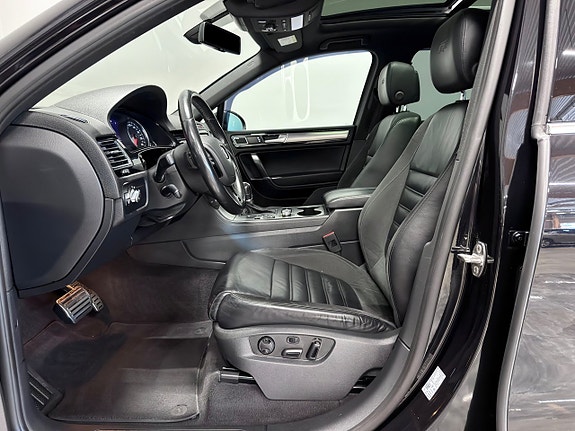Volkswagen Touareg 14 of 30