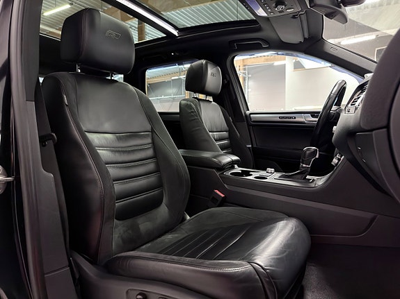 Volkswagen Touareg 27 of 30