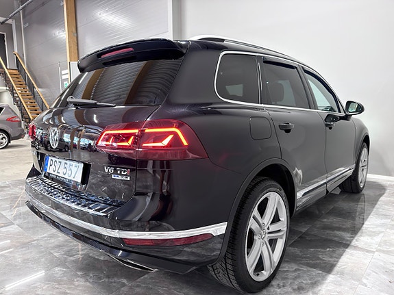 Volkswagen Touareg 8 of 30