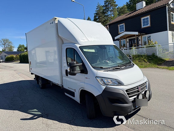 Skåpbil Fiat Ducato 130 MultiJet 2,3 D med bakgavellyft 3 of 27