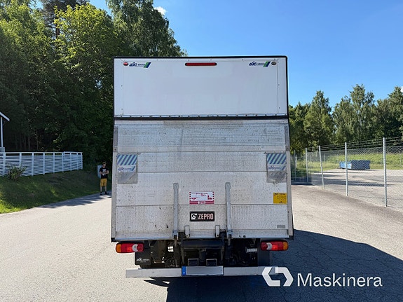 Skåpbil Fiat Ducato 130 MultiJet 2,3 D med bakgavellyft 6 of 27