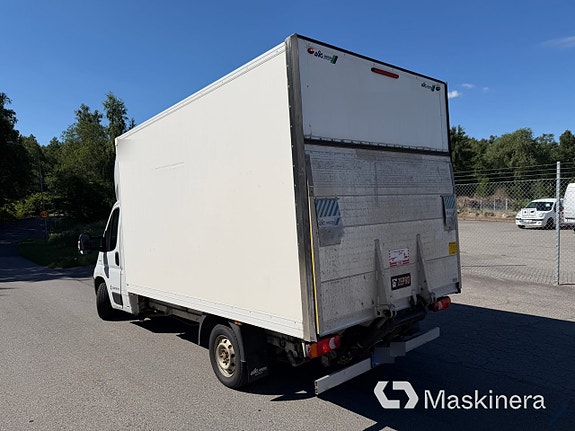 Skåpbil Fiat Ducato 130 MultiJet 2,3 D med bakgavellyft 7 of 27