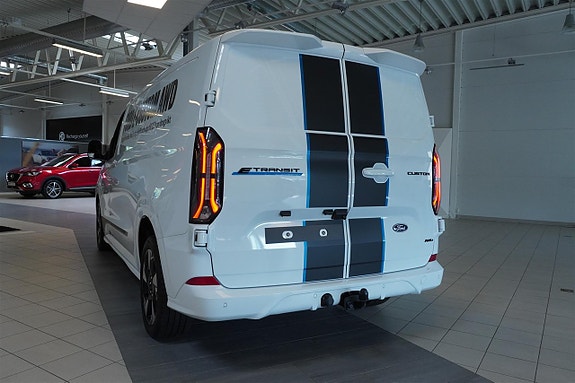 Ford Transit Custom 4 of 25
